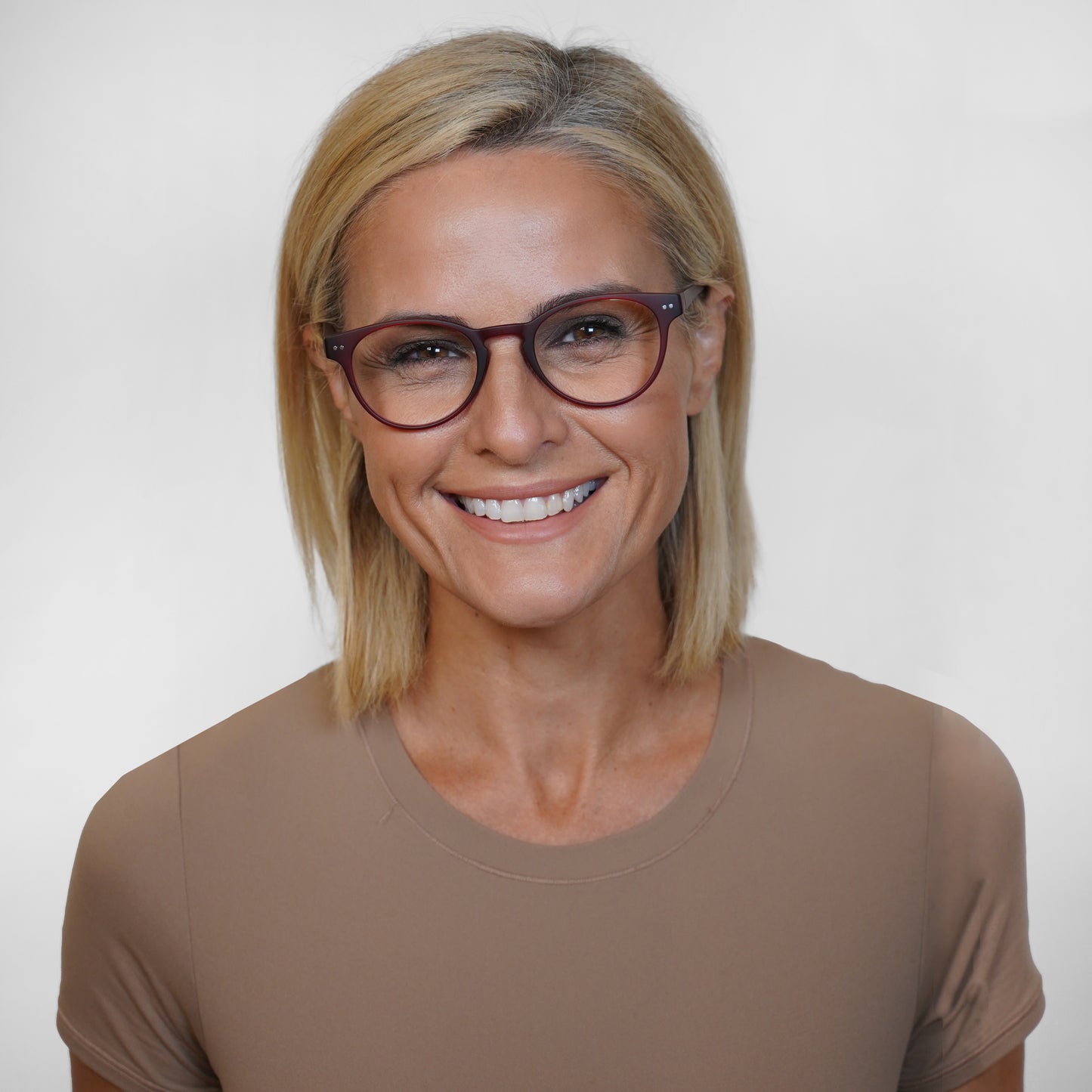 Abbey Readers READING GLASSES LOOK OPTIC