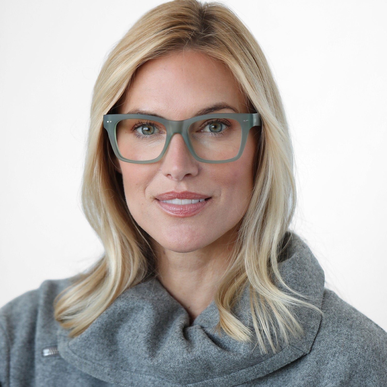 Cosmo Readers READING GLASSES LOOK OPTIC